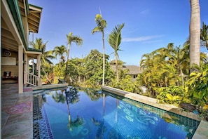 Falling Waters Kona - Infinity Pool tiled  with Marine Life Art designs at 10 AM