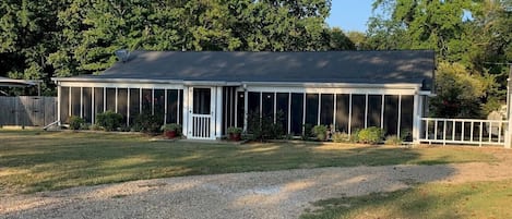 Sardis lake cabin located on lower lake