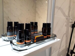 Badezimmerausstattung