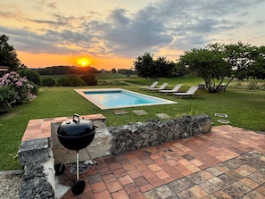 You can enjoy delicious barbecues whilst soaking up the beautiful sunsets.