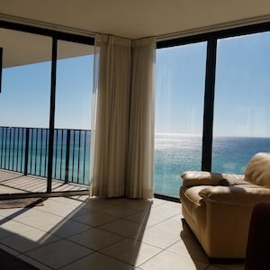 GORGEOUS AMAZING BEACH VIEWS CONDO DIRECTLY ON THE BEACH! Edgewater Beach Resort