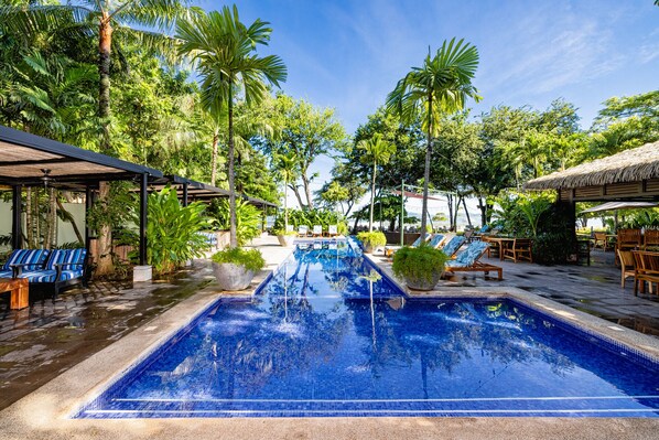 Upgrade your stay! Ibis #6 guests get exclusive beach club access!