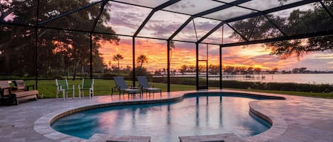 Large pool with spa, sunset view