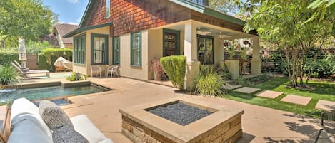 Austin Vacation Rental | 2BR | 2BA | 1,600 Sq Ft | Stairs to Access