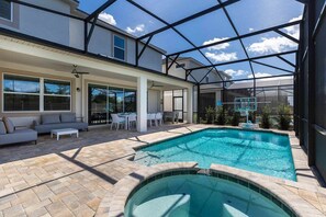 Private Pool & Patio
