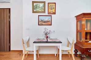  Apartment Gazowa 30/3 in Wrocław, dining area