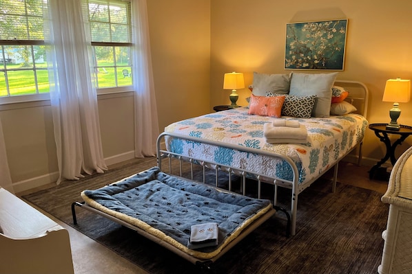 Sound machine, full-length mirror, and multiple comfortable pillows.