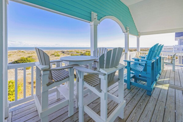 Surf or Sound Realty - 895 - Sandy Beach Retreat - Deck -1