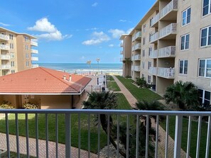 balcony ocean view