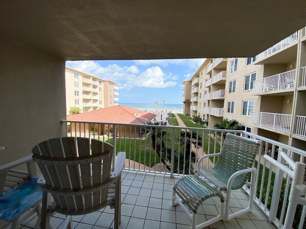balcony