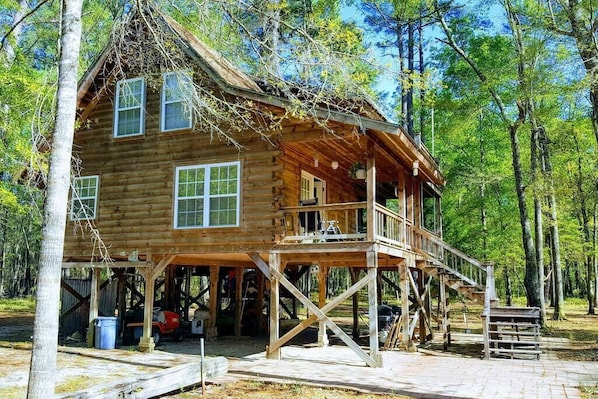 The log cabin on the Canoochee River in Claxton, GA
