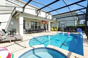 South Facing Pool, Free BBQ Grill
