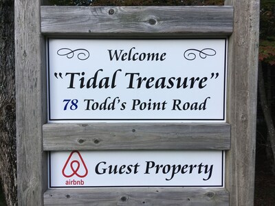 “Tidal Treasure” Guest Room 1 of 7