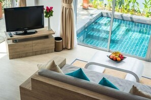 Duplex One Bedroom Pool Villa  BF**