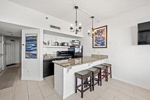 Fully equipped kitchen will help make meal prep a breeze. 