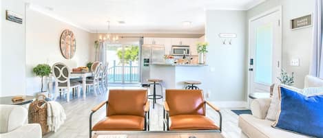 Living Rm