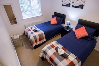 Alban  Townhouse, 1.5 miles from Manchester City Centre