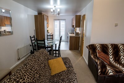 Alban  Townhouse, 1.5 miles from Manchester City Centre