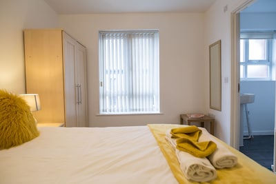 Alban  Townhouse, 1.5 miles from Manchester City Centre