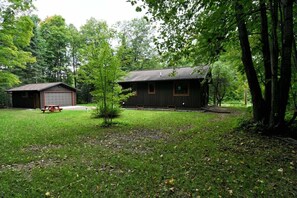 Arrowwood private backyard to surrounded you in nature