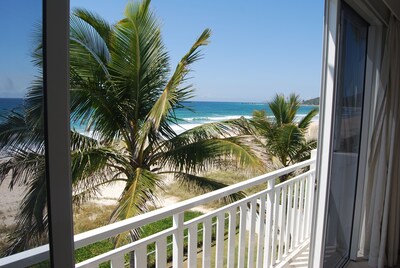 Absolute Beachfront House 3 Levels in Palm Beach