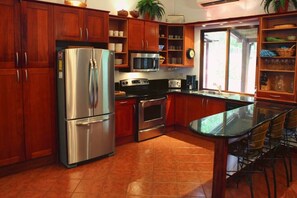 The kitchen is fully equipped 
