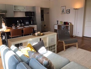 Neuilly - living-room