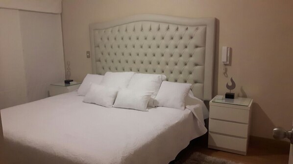 Habitacin cama King - GL Apts, rent Upper Pardo Miraflores