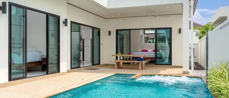 Thai-Themed 3br Boutique Villa by Intira