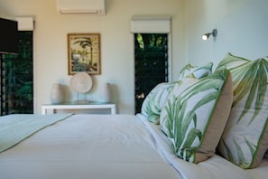 book direct at www.holidayatthewhitsundays.com