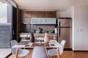 COCINA TOTALMENTE E