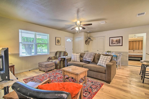 Utopia Vacation Rental | 3BR | 2BA | 1,310 Sq Ft | Step-Free Access