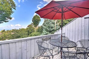 Private Balcony w/ Mountain Views