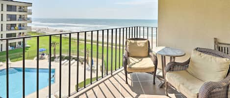 Atlantic Beach Vacation Rental | 2BR | 2BA | 1,060 Sq Ft | Elevator Access