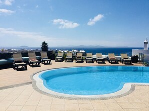 Views from the front of the Villa towards Fuerteventura and the Atlantic Ocean