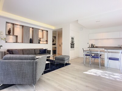 Luxurious T3 of 70 m2 with terrace near immediate Croisette