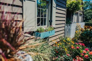 Quaint cottage garden