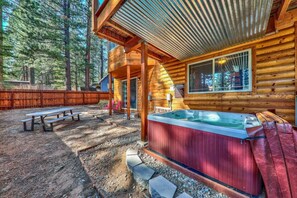 After a day out on the lake or slopes, come relax your mussels in your own private hot tub