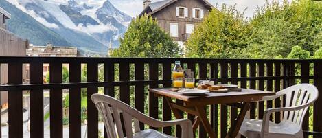 Fantastischer Blick auf den Mont-Blanc vom Balkon aus