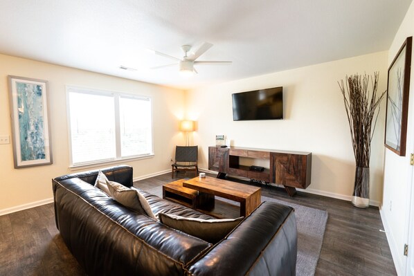 Living area with smart TV and wi-fi. 