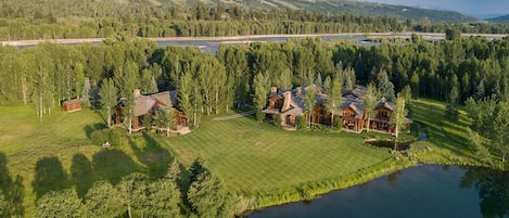 The Wulff Lodges - Jackson Hole, WY - Private Luxury Villa Rental