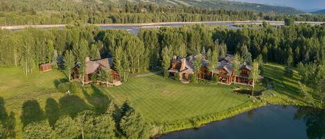 The Wulff Lodges - Jackson Hole, WY - Private Luxury Villa Rental