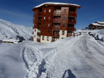 The 3 valleys - Les Menuires - Reberty 2000 - 4/5 pers -Skis on the feet