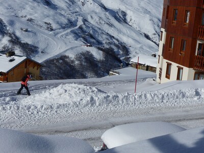 The 3 valleys - Les Menuires - Reberty 2000 - 4/5 pers -Skis on the feet