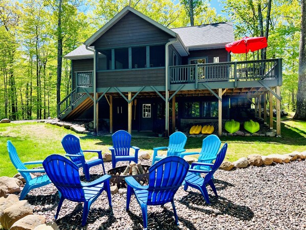 Welcome to Cattail Chalet! 