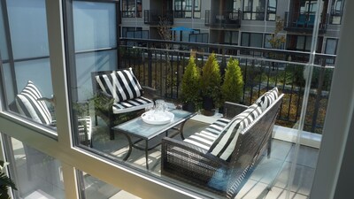 Modern Downtown Condo with Large Sunny Patio