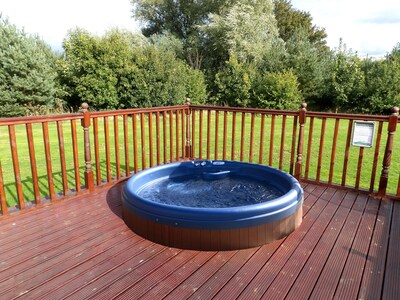 The Ryedale - luxury lodge with hot tub