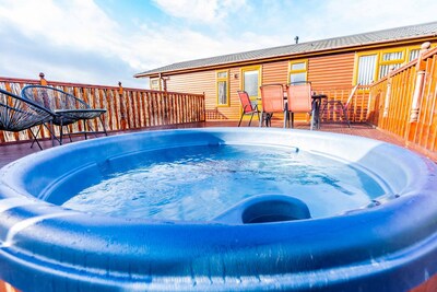 The Ryedale - luxury lodge with hot tub