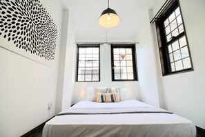 Queen size bed