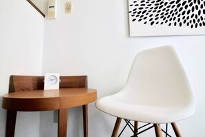 comfortable working space 